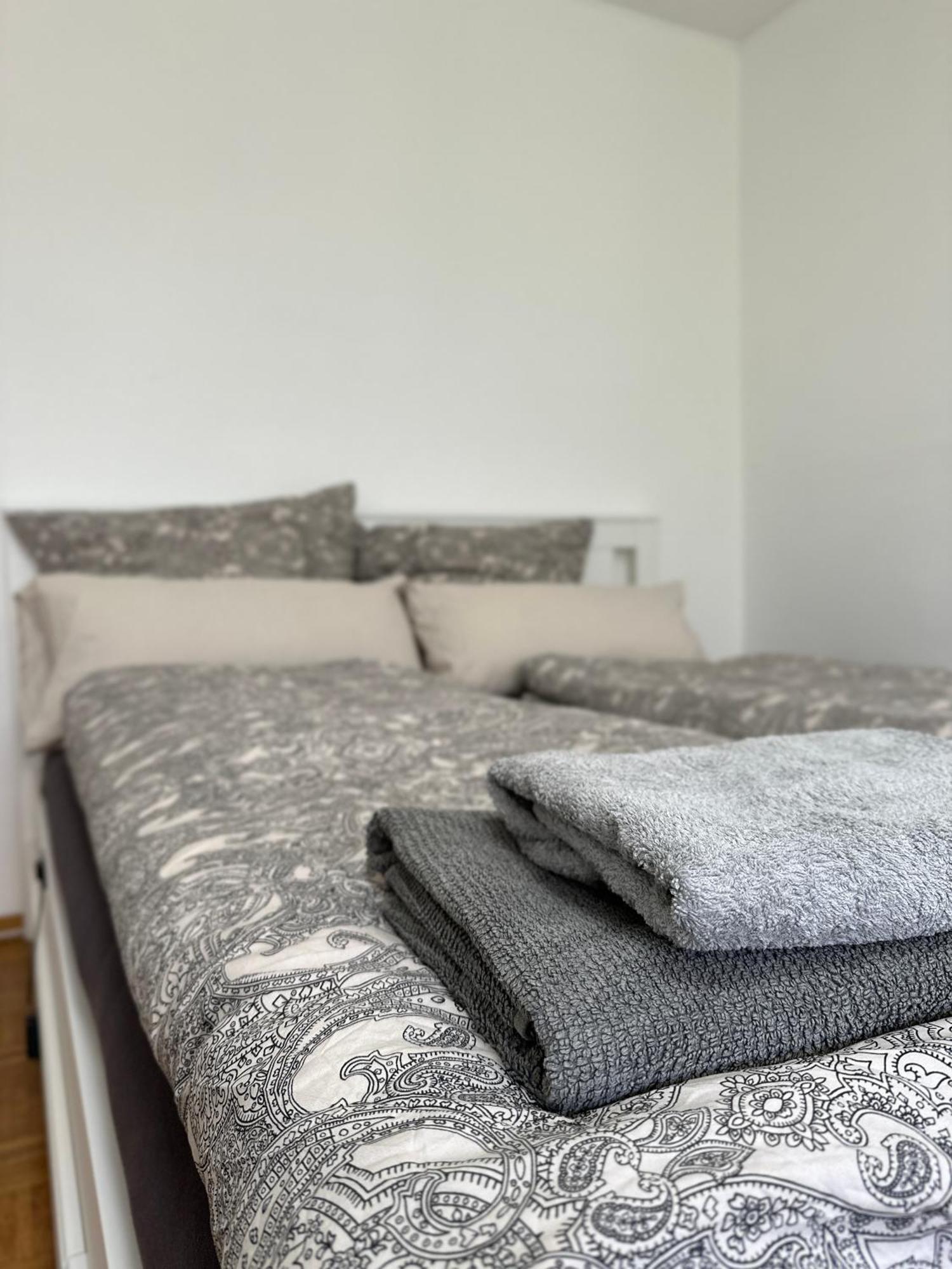 Apartamento Renovated Flat - Prime Location Near Marienplatz Stuttgart Exterior foto
